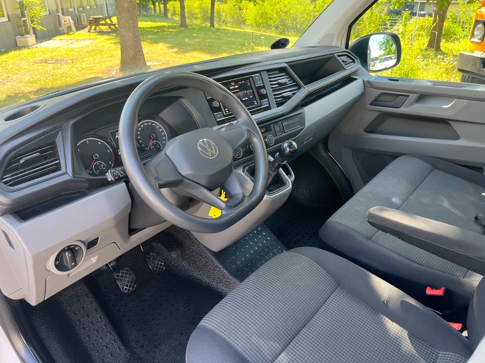 VW Transporter 2,0 TDi 110 Ladvogn lang