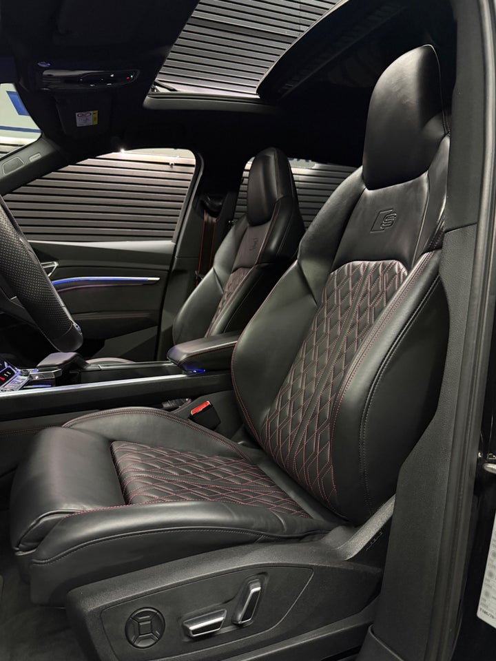 Audi Q8 e-tron 55 S-line Black Edition quattro 5d