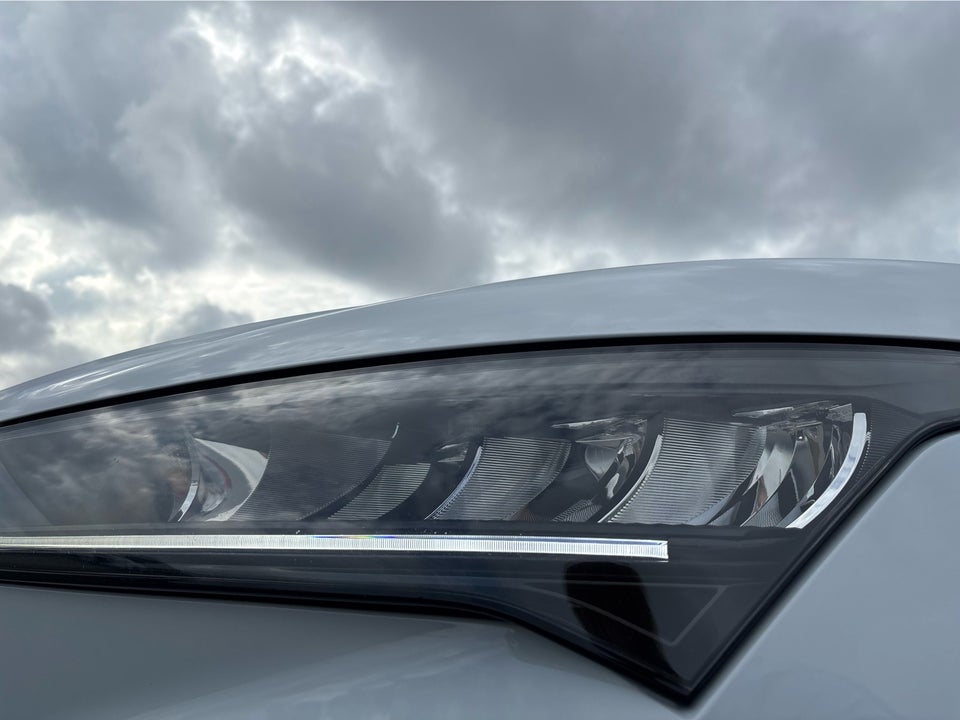 Skoda Enyaq 60 iV Loft 5d