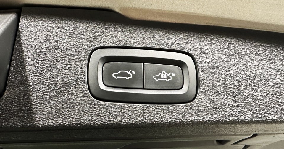 Volvo V60 2,0 D4 190 R-Design aut. 5d