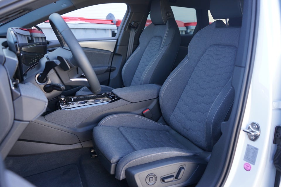 Audi A6 e-tron S-line plus performance Avant 5d