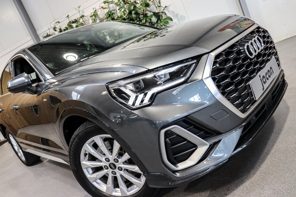 Audi Q3 45 TFSi e S-line plus S-tr. 5d