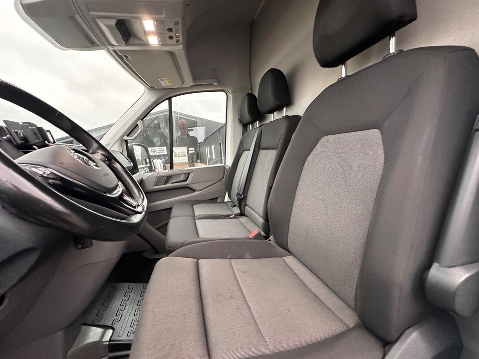 VW Crafter 35 2,0 TDi 177 Kassevogn L3H2 aut.