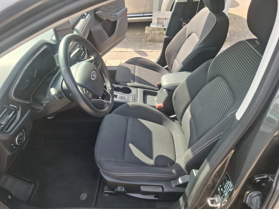 Ford Focus 1,0 EcoBoost Titanium aut. 5d