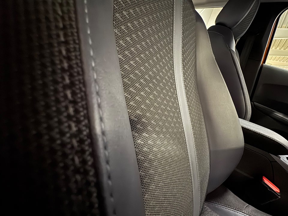 Peugeot 2008 1,2 PureTech 130 Active 5d