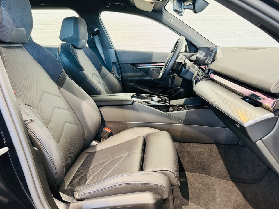 BMW i5 eDrive40 Touring M-Sport 5d