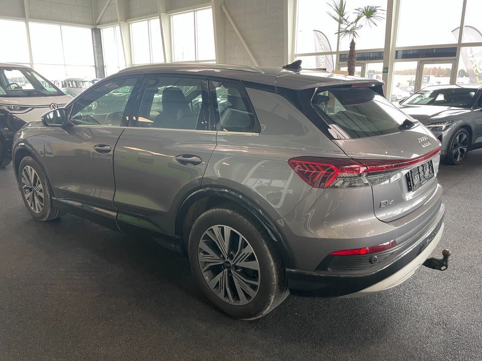 Audi Q4 e-tron 45 Progress 5d