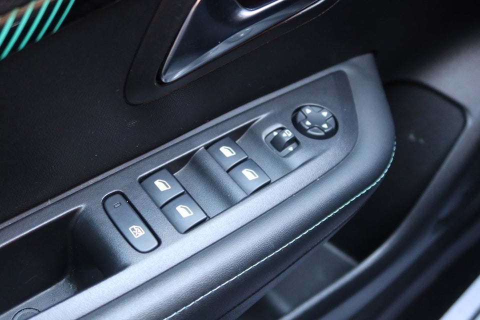 Peugeot 208 1,2 PureTech 100 Platin Sport 5d