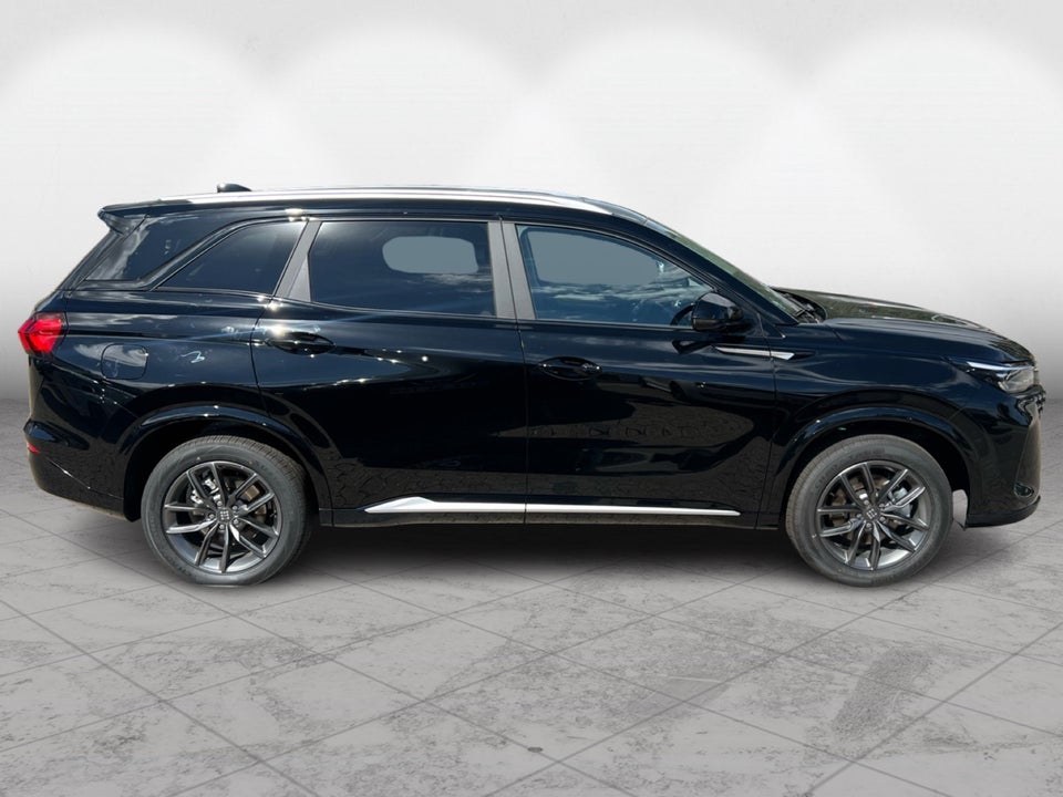 Navor E5 1,5 PHEV Rock 5d