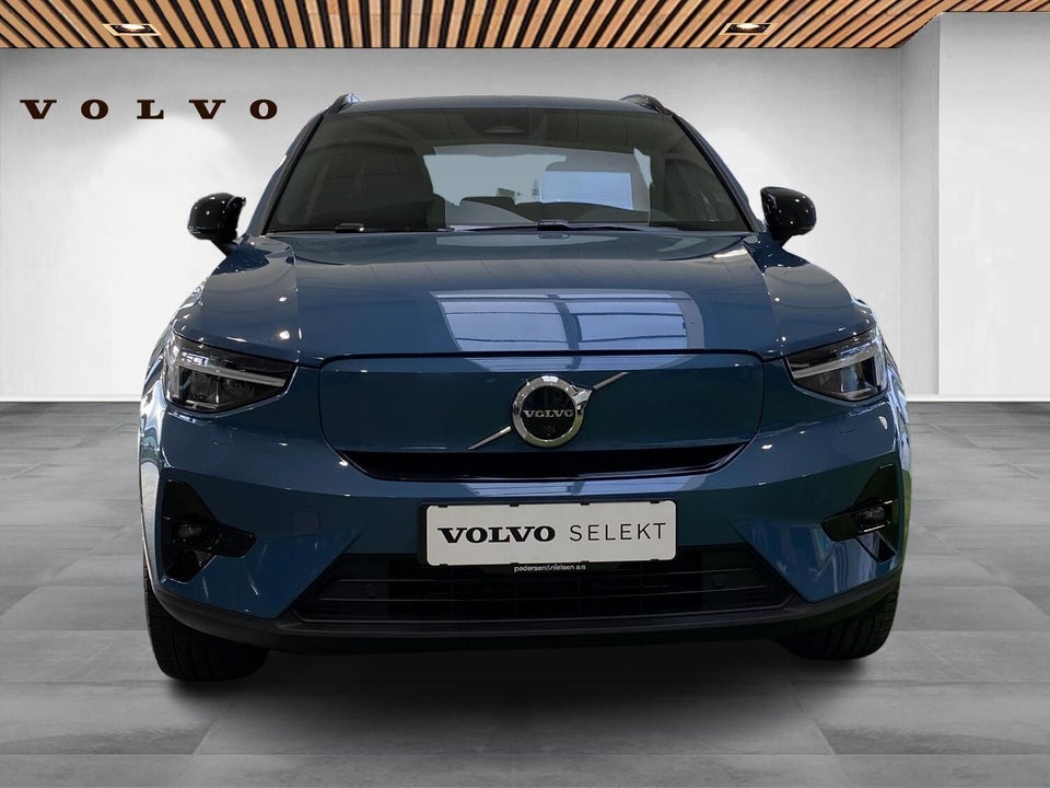 Volvo EX40 Extended Range Plus 5d