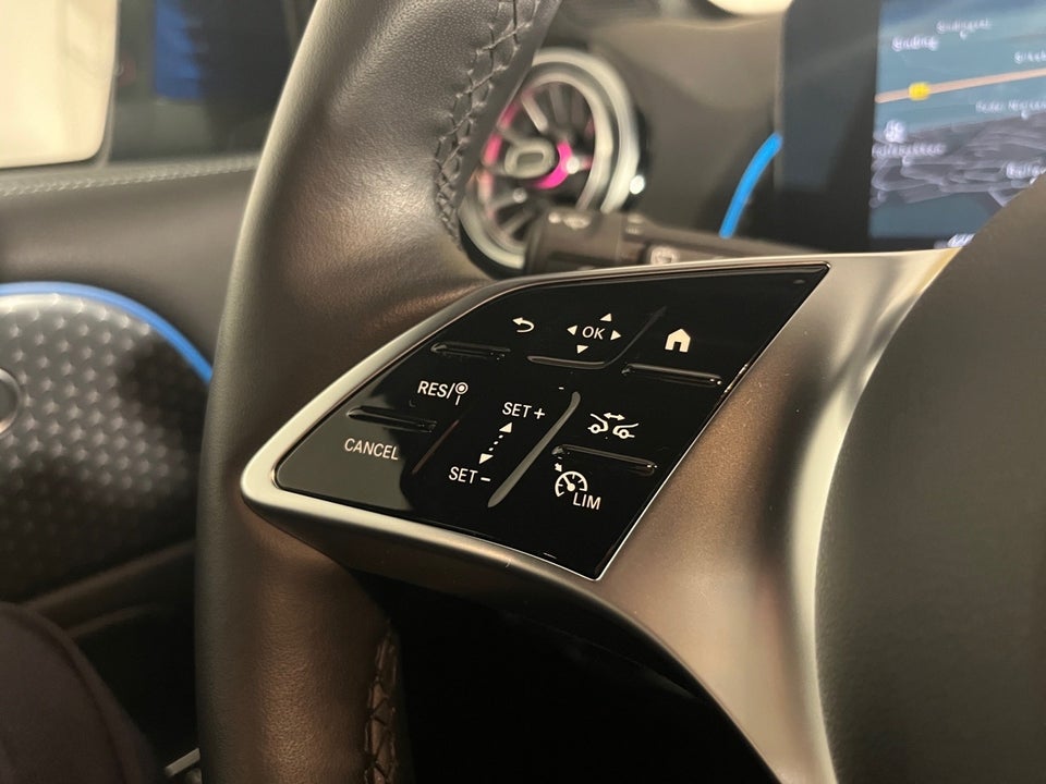 Mercedes EQB250+ Progressive 5d