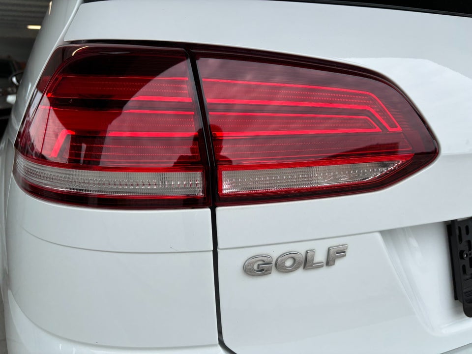 VW Golf VII 1,4 TSi 150 Highline Variant DSG 5d