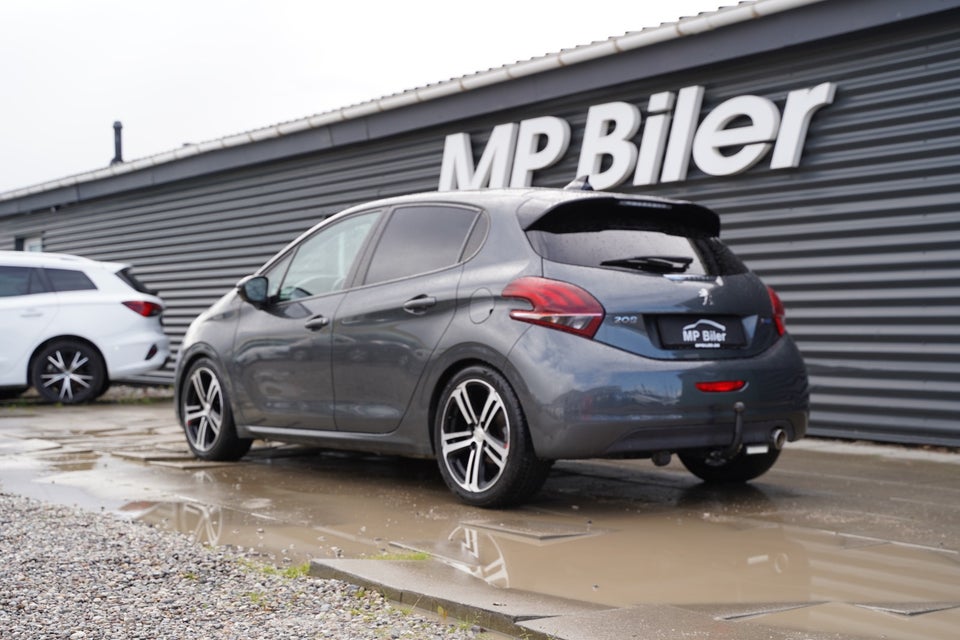 Peugeot 208 1,6 BlueHDi 100 Envy Sky 5d