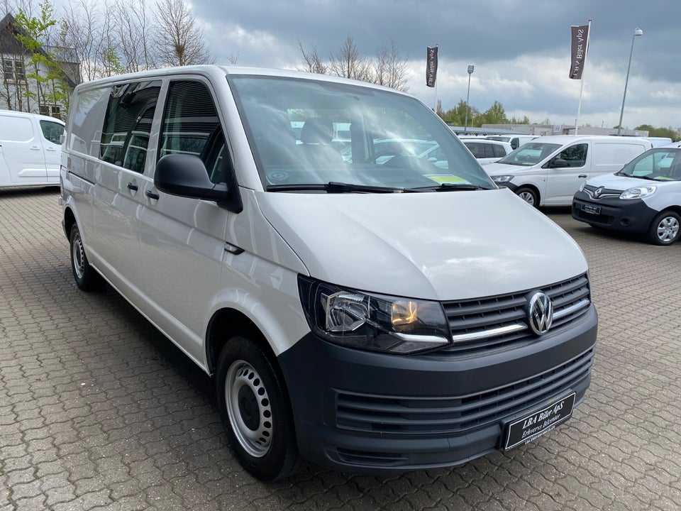 VW Transporter 2,0 TDi 102 Mandskabsvogn 5d