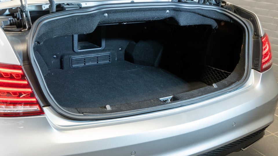 Mercedes E320 3,0 Cabriolet aut. 2d