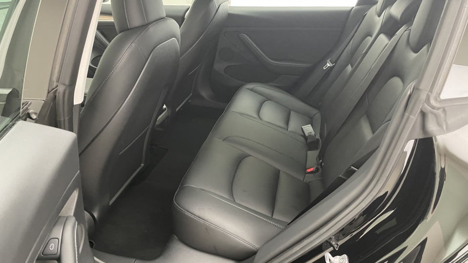 Tesla Model 3 Long Range AWD 4d