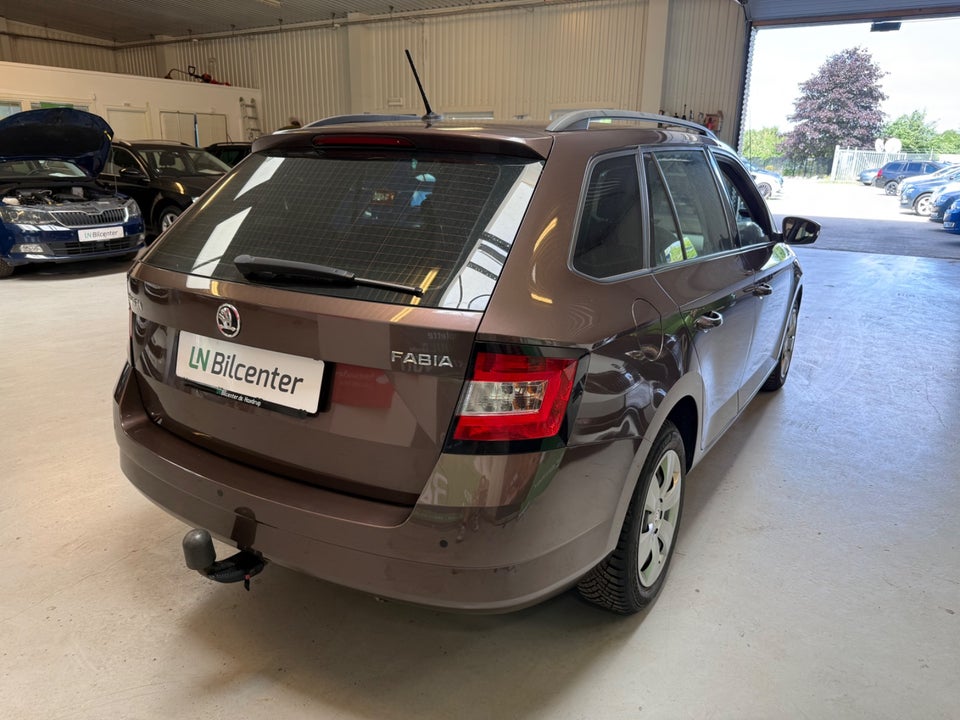 Skoda Fabia 1,2 TSi 110 Ambition Combi DSG 5d