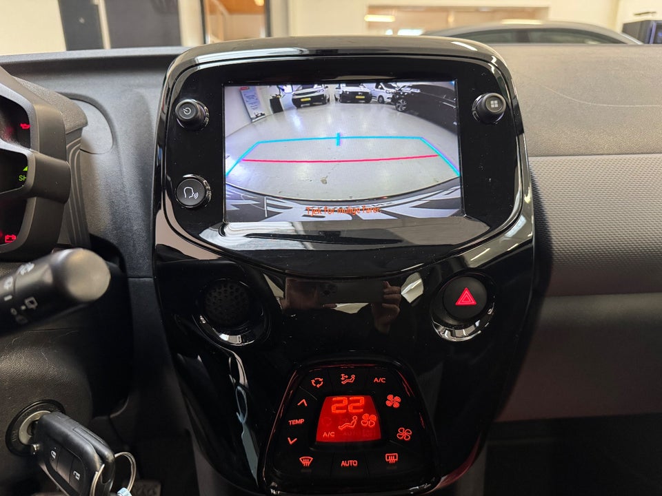 Peugeot 108 1,0 e-VTi 72 Allure+ 5d