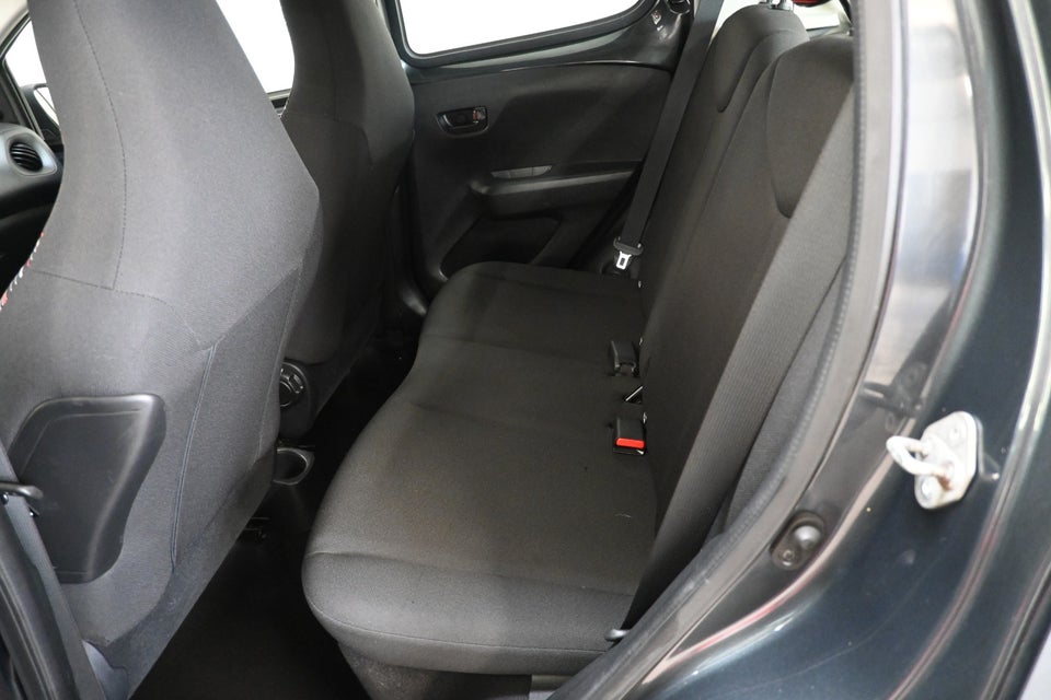 Citroën C1 1,0 VTi Attaque 5d