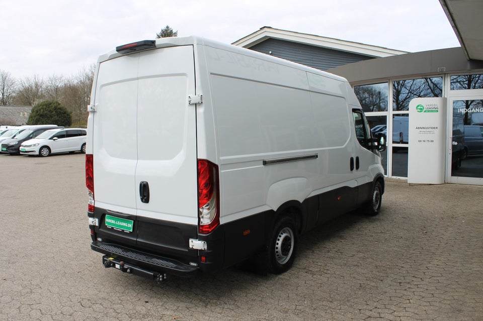 Iveco Daily 2,3 35S14 12m³ Van AG8