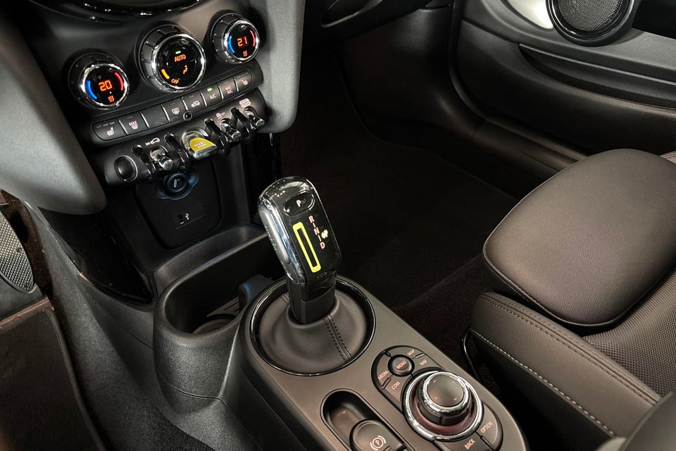 MINI Cooper SE Classic 3d