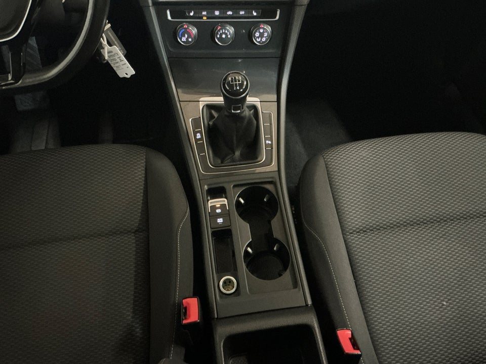 VW Golf VII 1,0 TSi 85 Trendline 5d