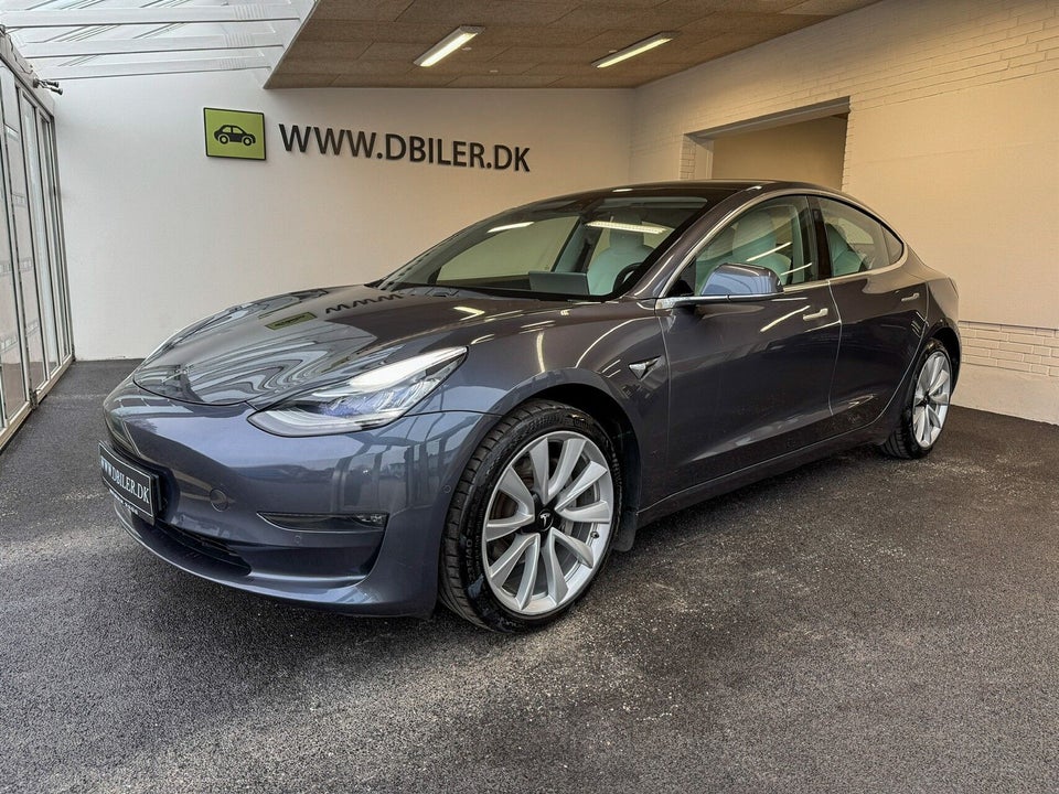 Tesla Model 3 Long Range AWD 4d