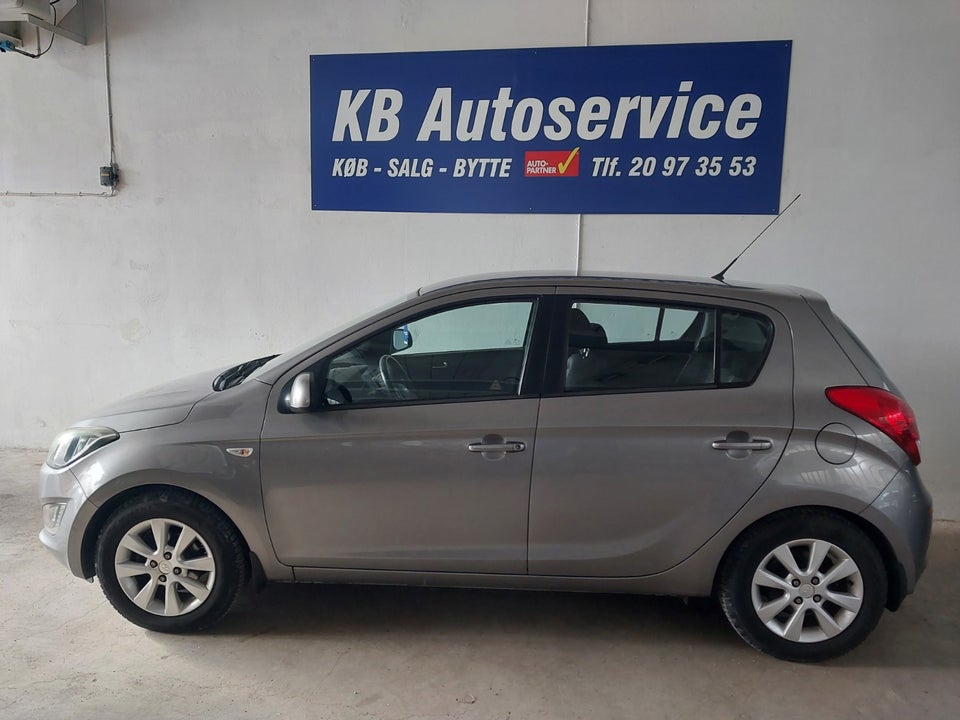 Hyundai i20 1,25 Classic 5d