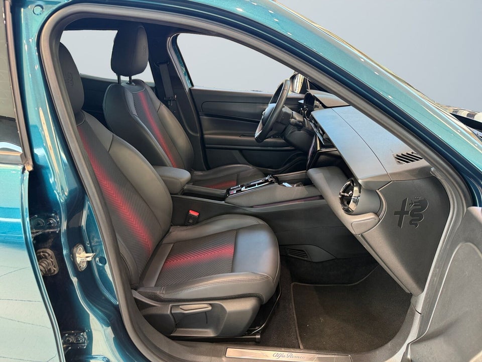 Alfa Romeo Junior Elettrica Speciale 5d