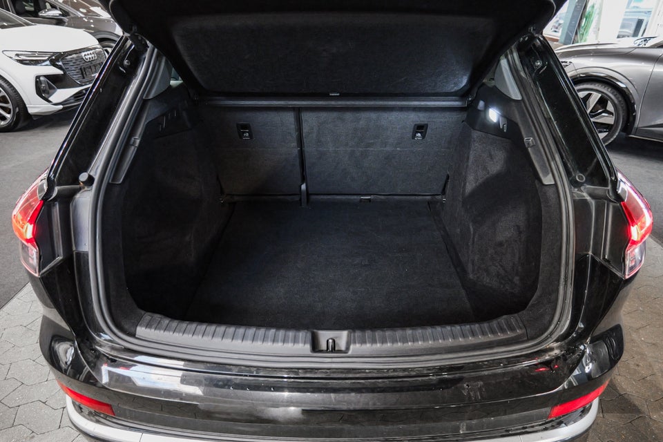 Audi Q4 e-tron 40 S-line 5d