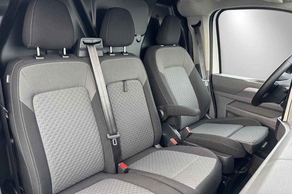 VW Transporter 2,0 TDi 150 Comfort Kassevogn aut. LWB