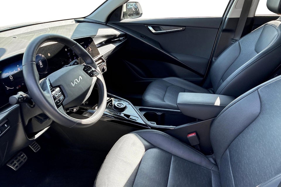 Kia Niro 64 EV Premium 5d