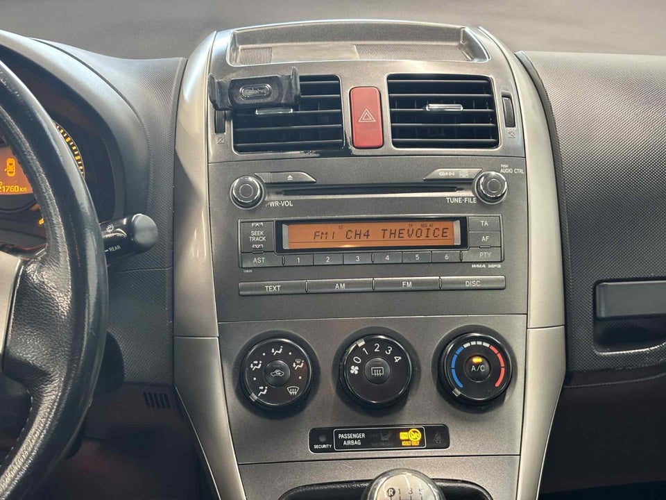 Toyota Auris 2,0 D-4D Luna 5d
