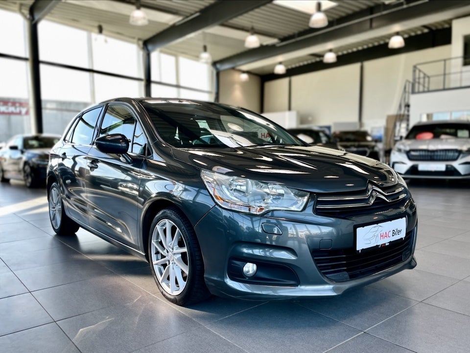 Citroën C4 1,6 HDi 110 Seduction E6G 5d