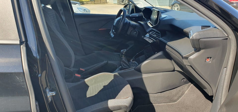 Peugeot 208 1,2 PureTech 75 Active 5d