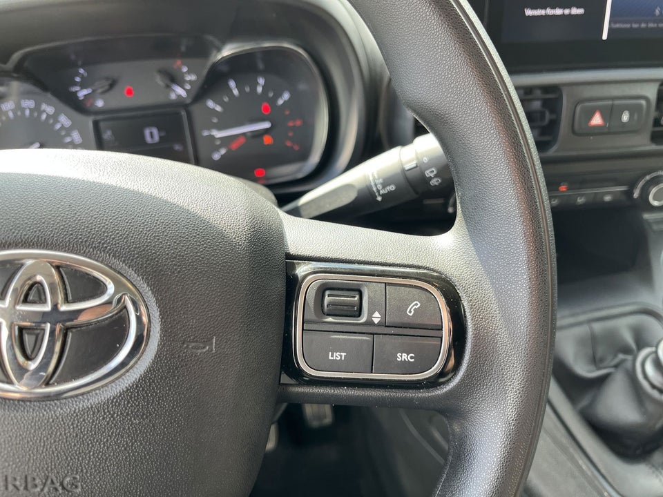 Toyota ProAce City 1,5 D 102 Medium Comfort 6d