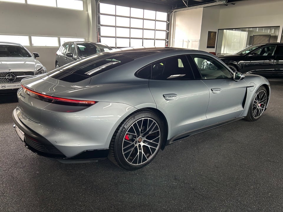 Porsche Taycan 4S Performance+ 4d