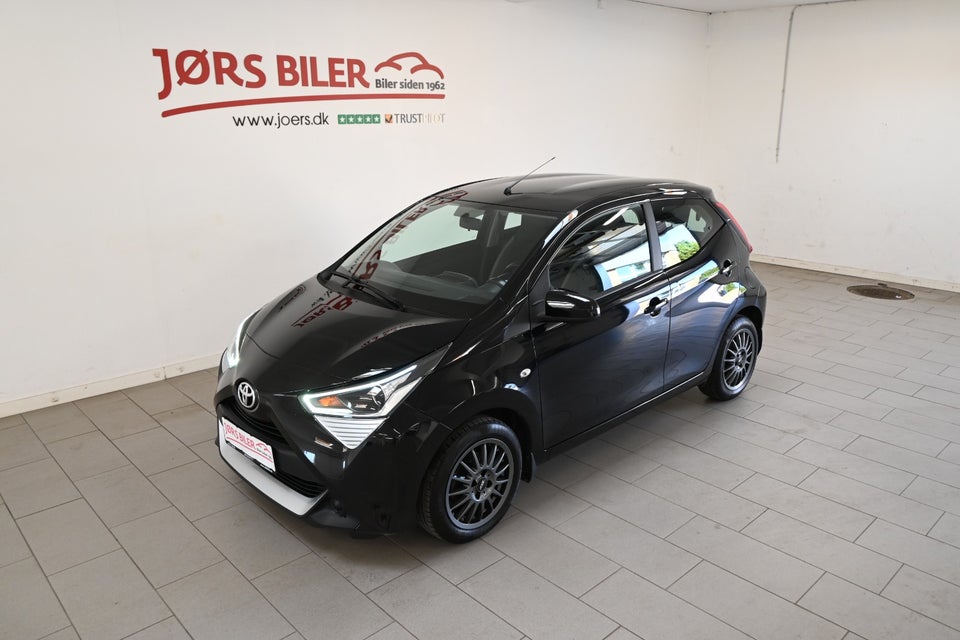 Toyota Aygo 1,0 VVT-i x-play 5d