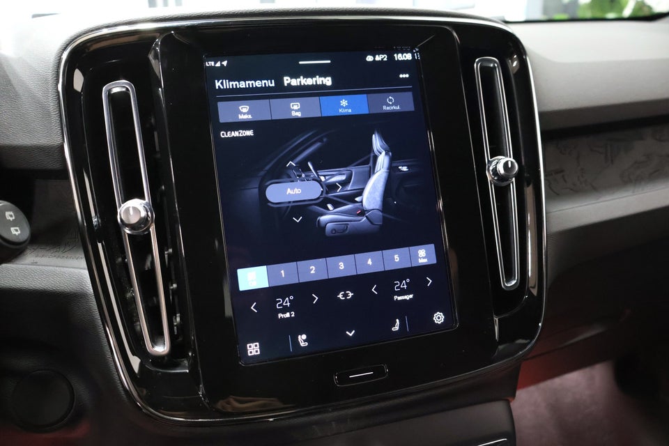 Volvo XC40 P6 ReCharge Core 5d