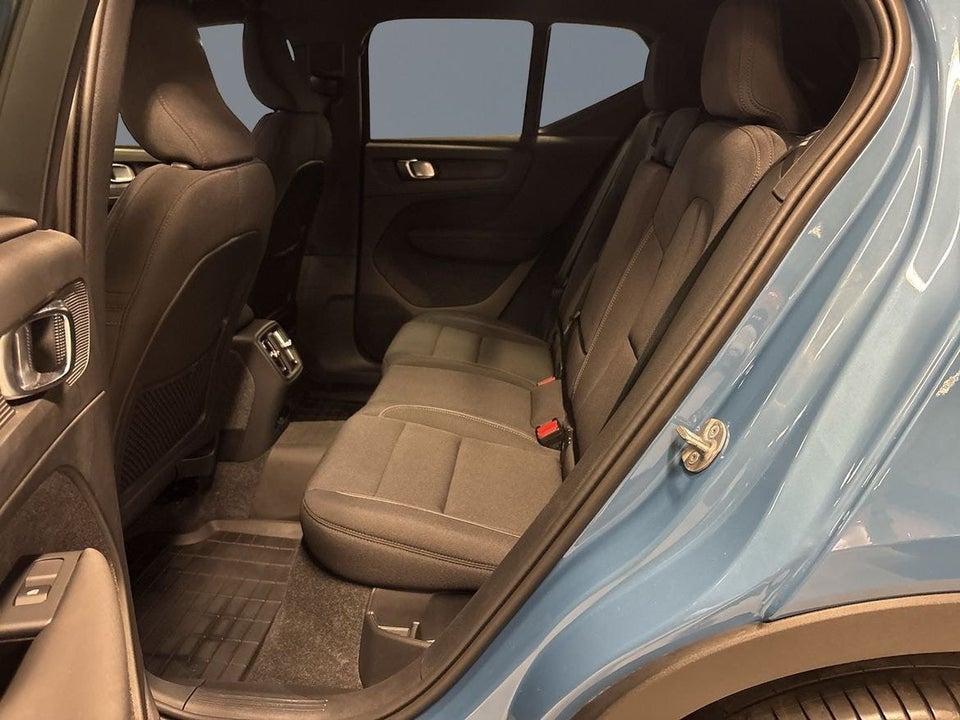 Volvo EX40 Extended Range Core 5d
