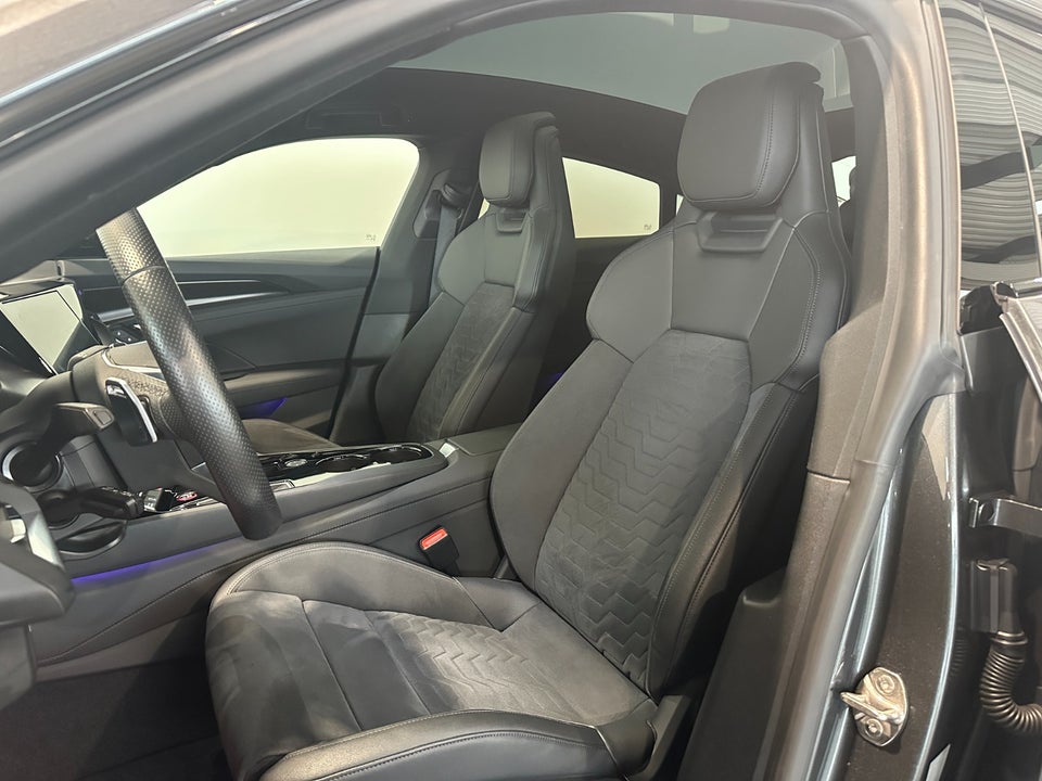 Audi e-tron GT quattro 4d