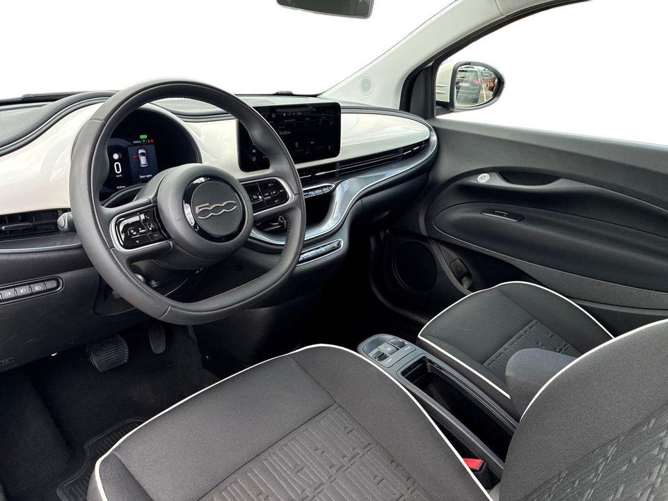 Fiat 500e 42 Icon 3d