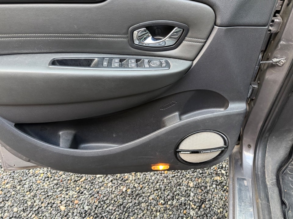 Renault Grand Scenic III 1,2 TCe 130 Bose Edition 7prs 5d