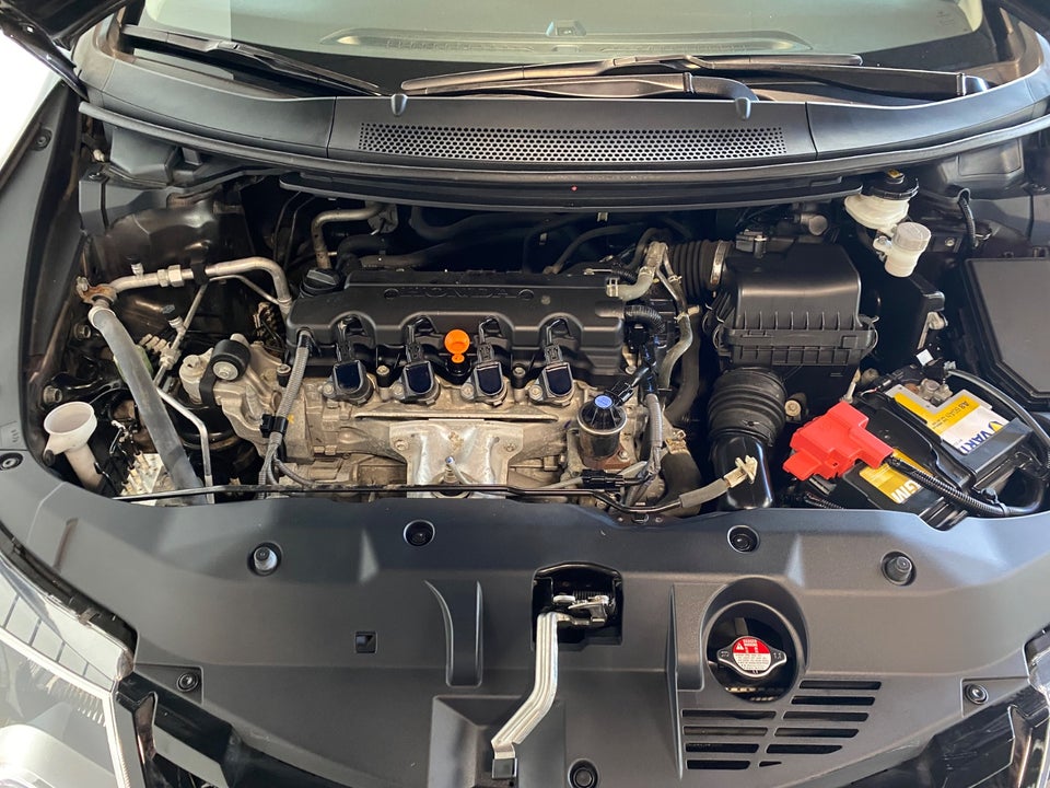 Honda Civic 1,8 i-VTEC Style Tourer 5d