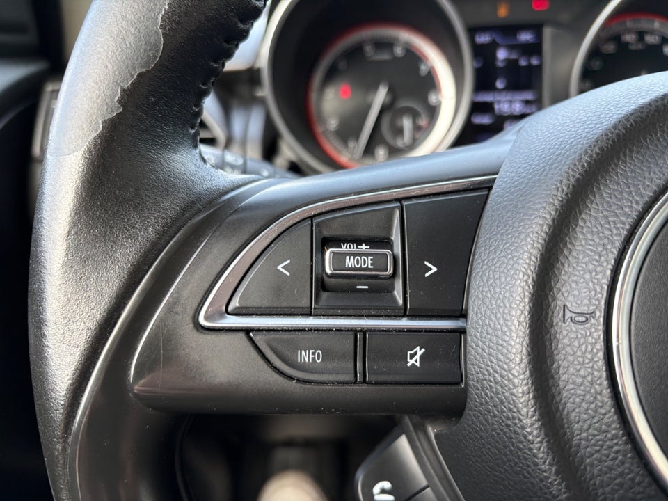 Suzuki Swift 1,2 Dualjet SHVS Exclusive 5d