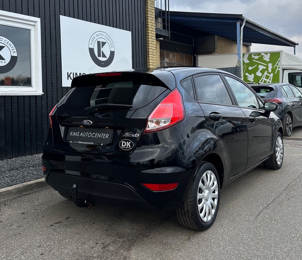 Ford Fiesta 1,0 65 Titanium 5d