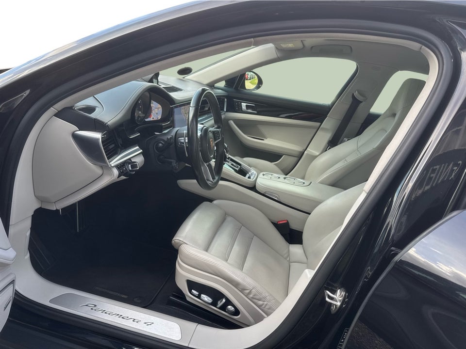 Porsche Panamera 4 2,9 E-Hybrid Sport Turismo PDK 5d