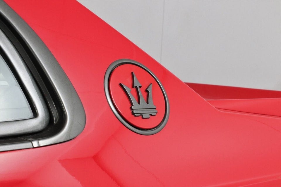 Maserati 222 2,0 Bi-turbo 2d