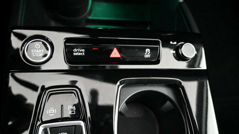 Audi Q6 e-tron Progress quattro 5d