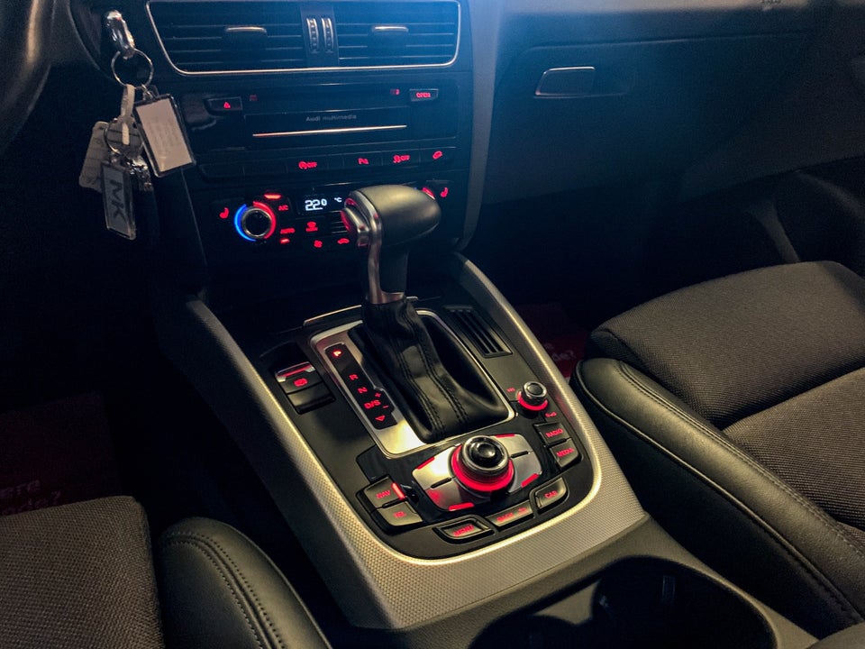 Audi Q5 2,0 TFSi 230 quattro Tiptr. 5d